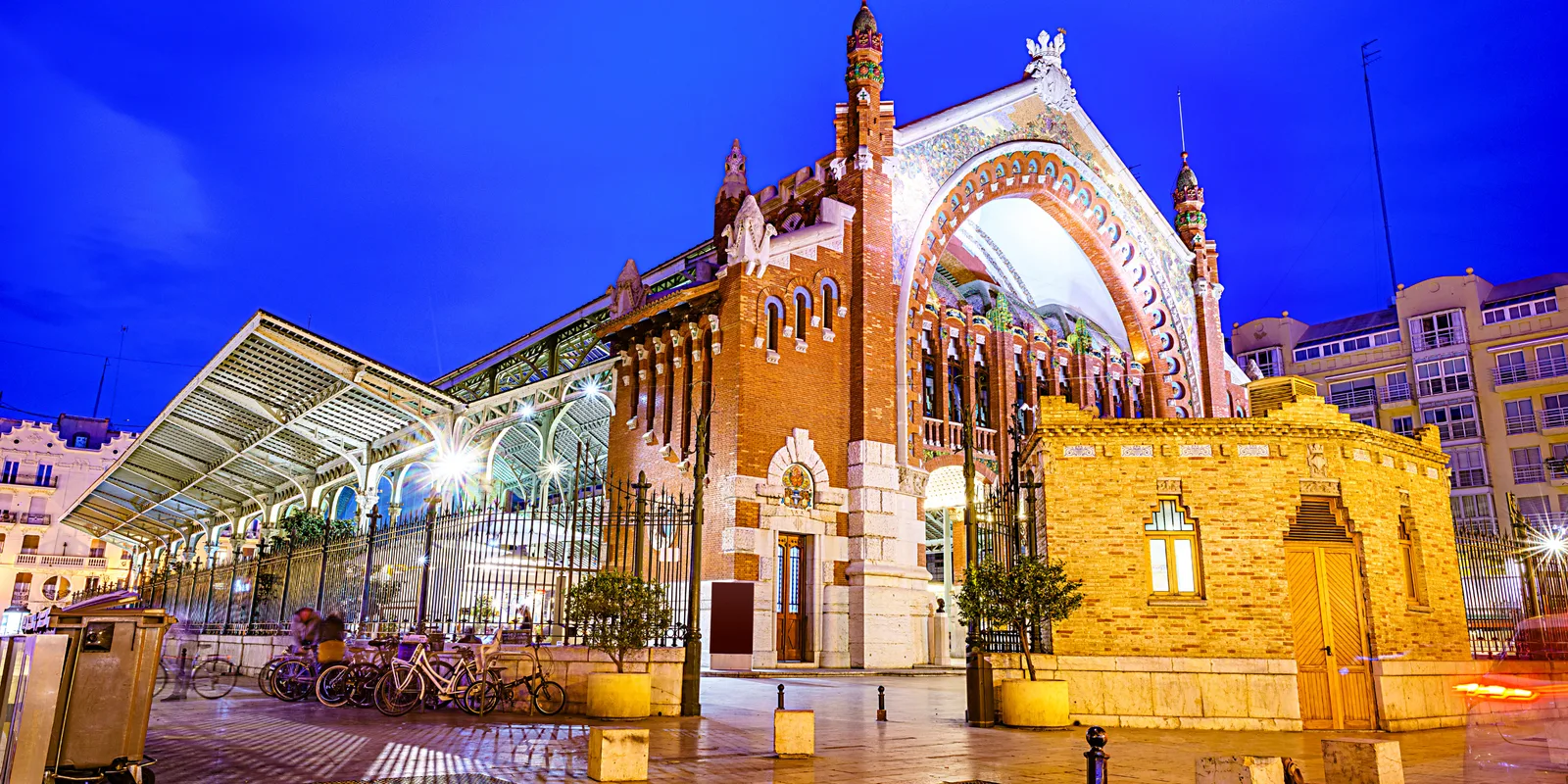 Valencia Has Two Markets and Only One Sells Food